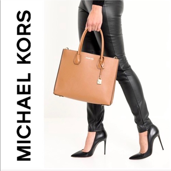 Michael Kors Handbags - NWT authentic MK genuine leather Mercer satchel